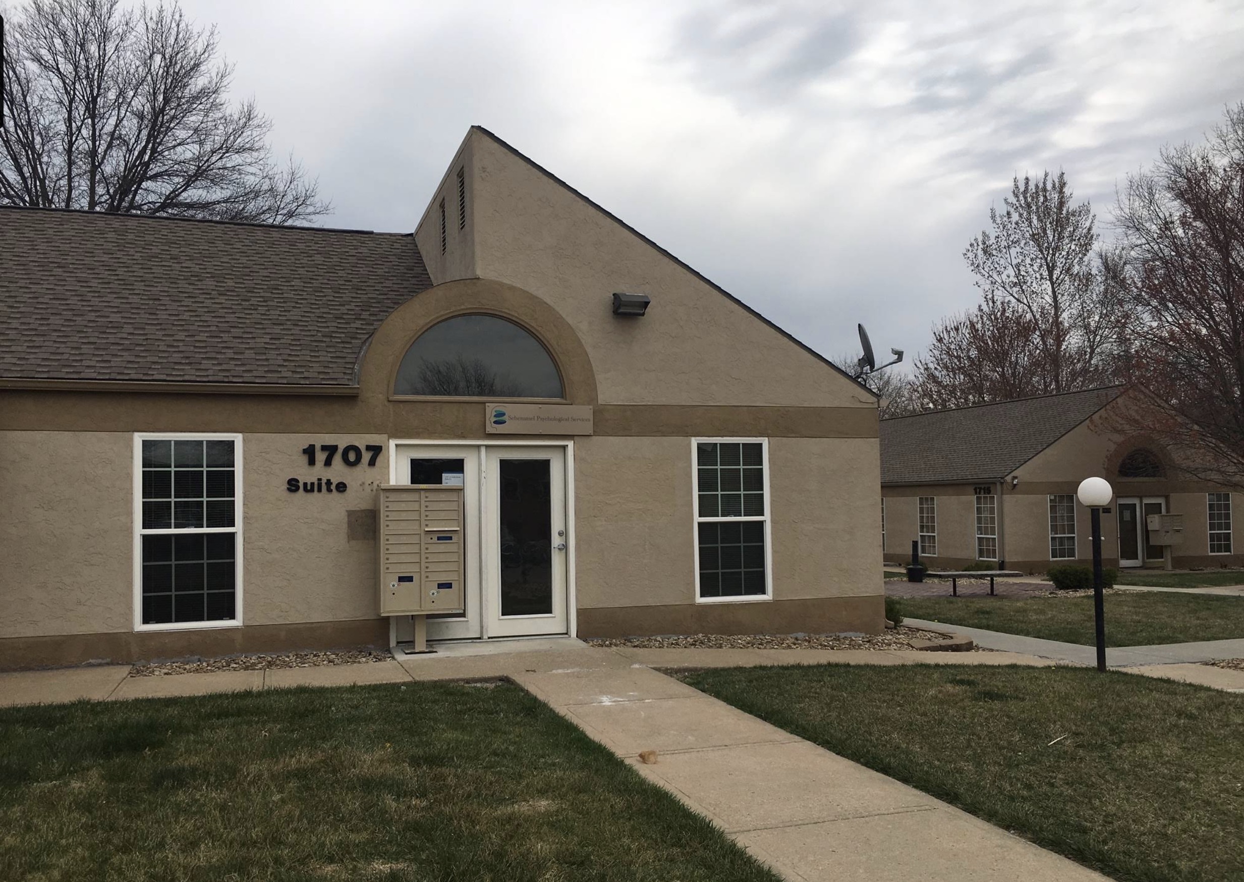 Cedar St (South) office exterior in Olathe, KS